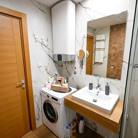 Apartment Sidro *